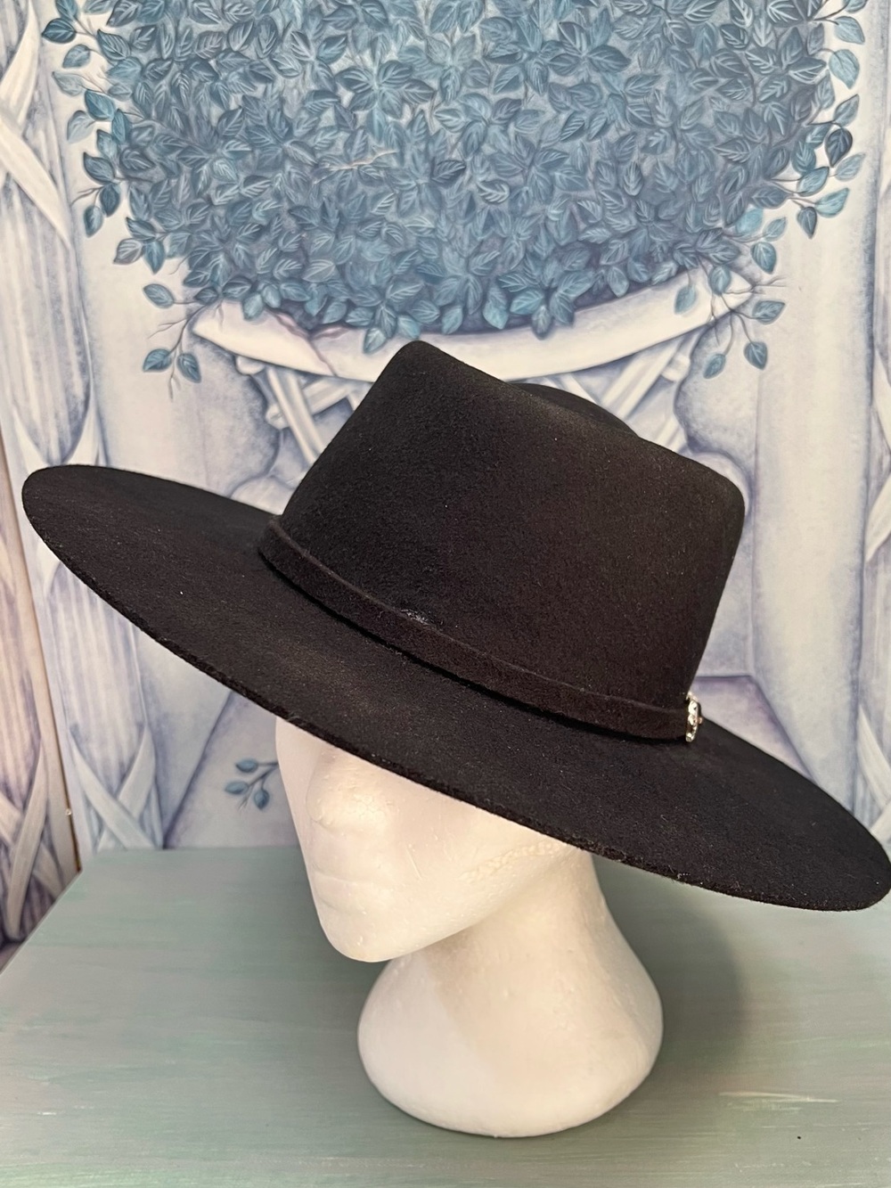 Idyllwind fueled by Miranda Lambert Bolero style felt hat